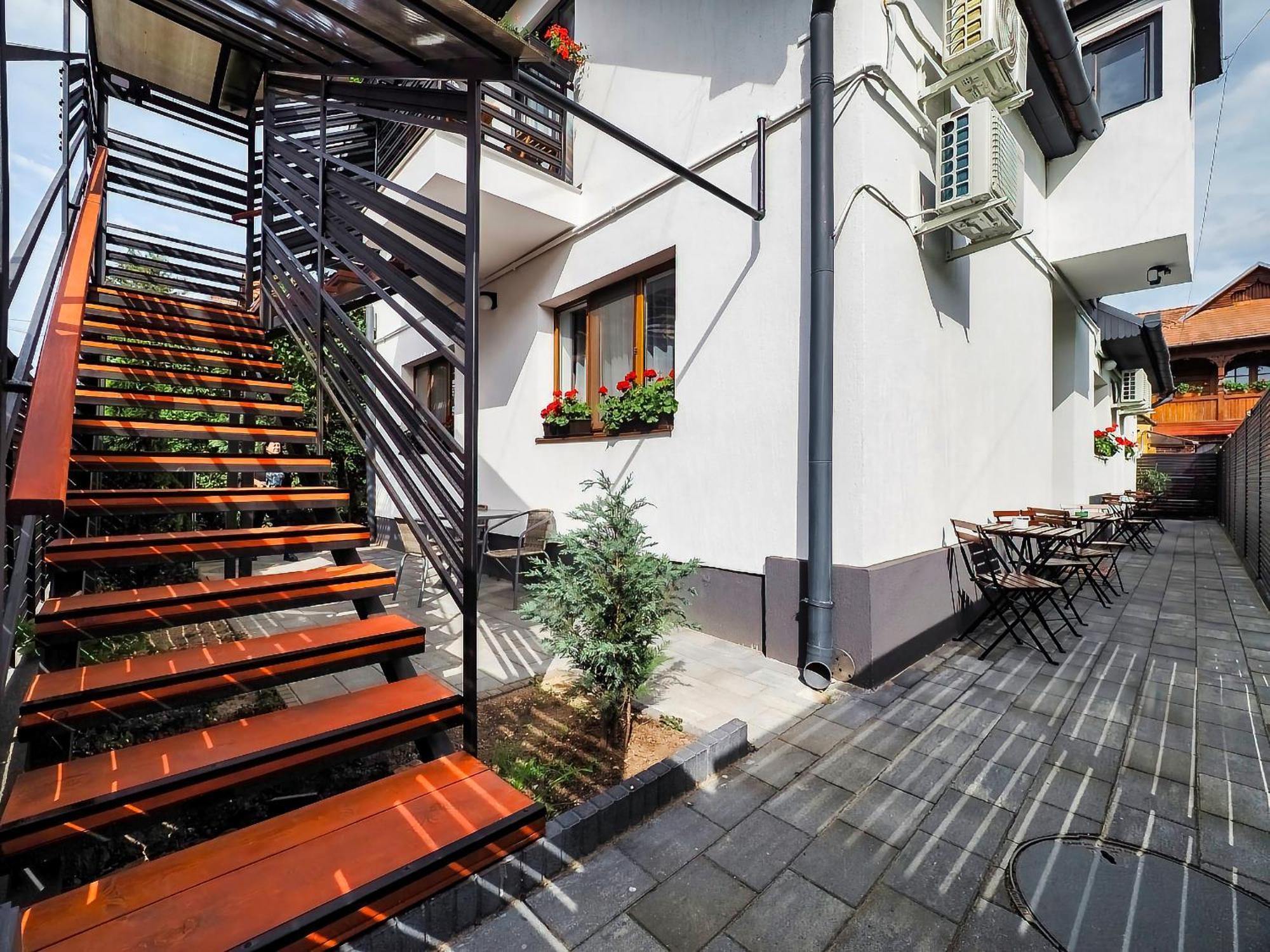 Ben Apartments Sibiu Ngoại thất bức ảnh